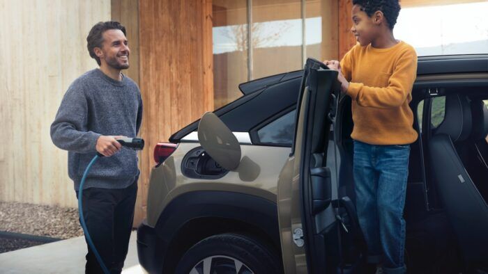 Mazda MX 30 E Skyactiv R EV 69 700x394