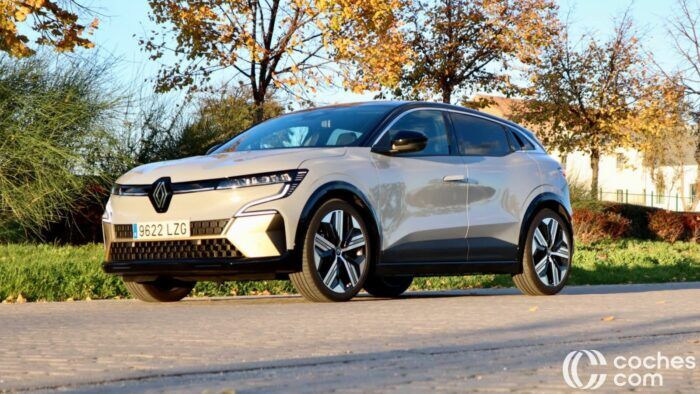 Renault Megane EV Prueba 16 700x394