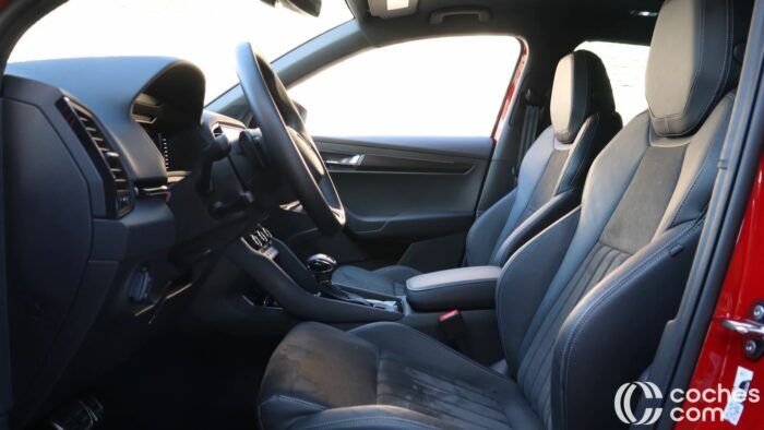 Skoda Karoq 15 TSI Prueba Interior 1 700x394