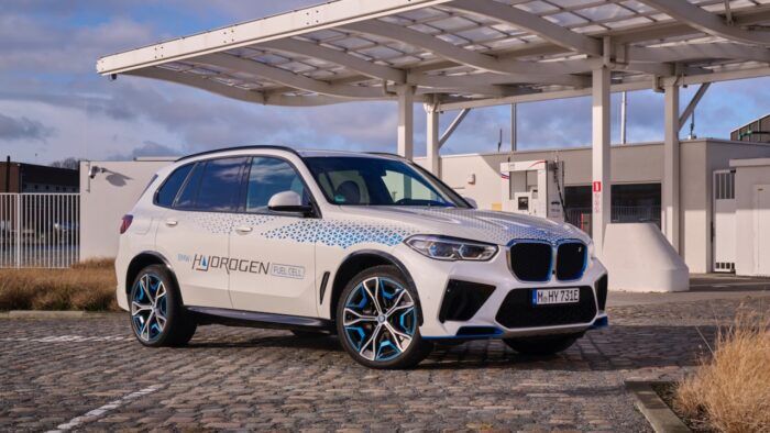 BMW IX5 Hydrogen 28 700x394