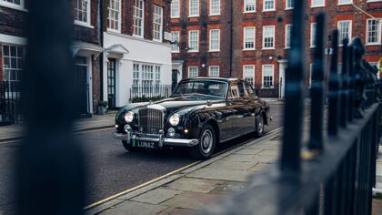 Este Bentley S2 Continental no es lo que parece