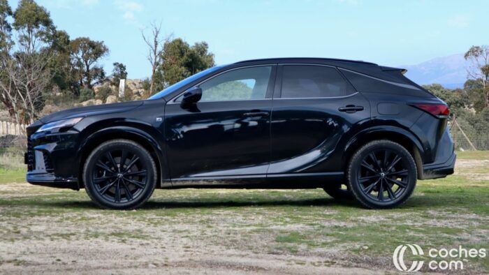 Lexus RX 500h 2023 Prueba 7 700x394