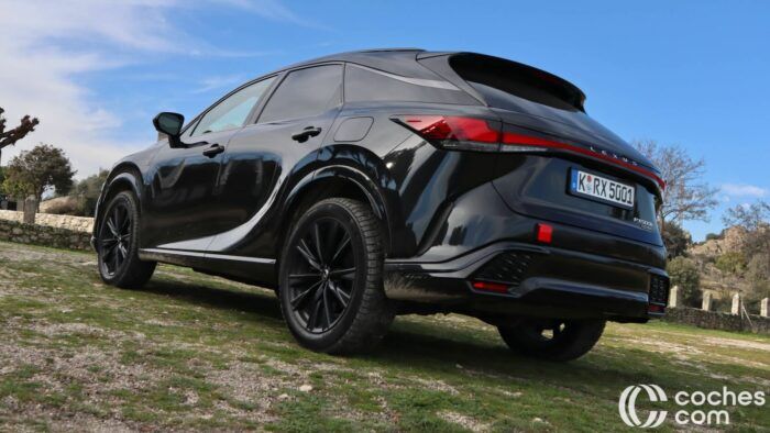 Lexus RX 500h 2023 Prueba 9 700x394