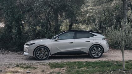 DS 4 Esprit de Voyage: nueva edición especial para el compacto