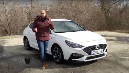 ¿Por qué interesa el Hyundai i30 Fastback si ya casi no quedan berlinas compactas?
