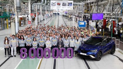 Renault llega a los ocho millones de coches fabricados en Valladolid
