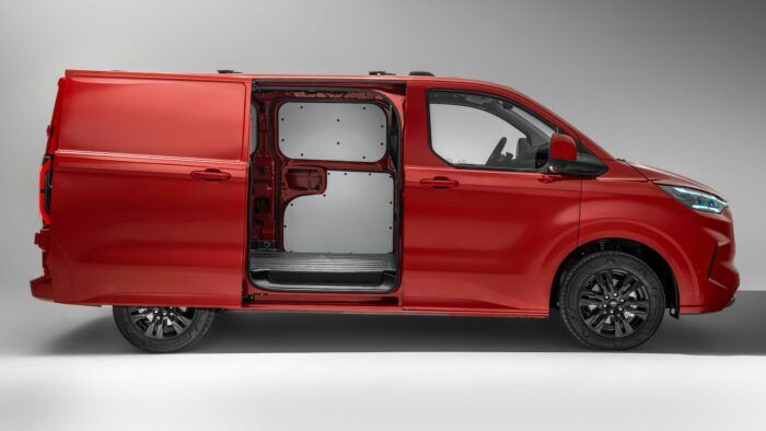 Transit Custom Limited 2023 4 700x394