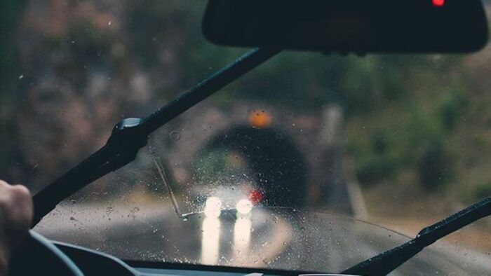 Limpiaparabrisas Lluvia 700x394