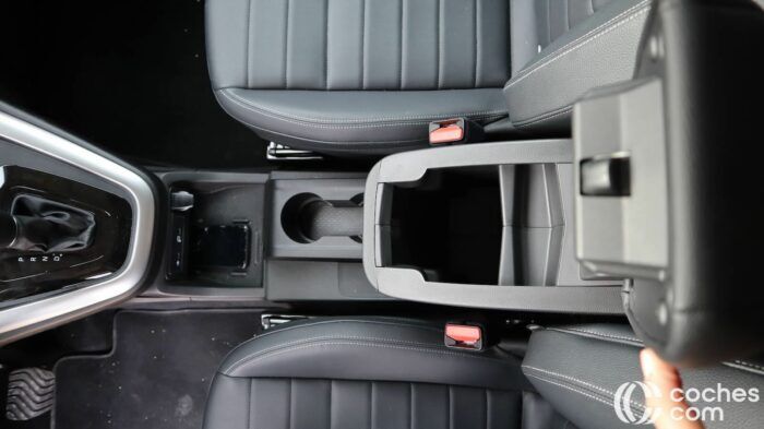 Mercedes Clase T 180 D Prueba Interior 12 700x393