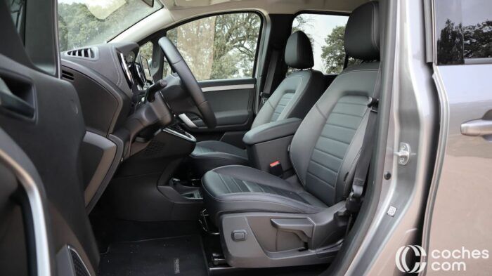 Mercedes Clase T 180 D Prueba Interior 2 700x393