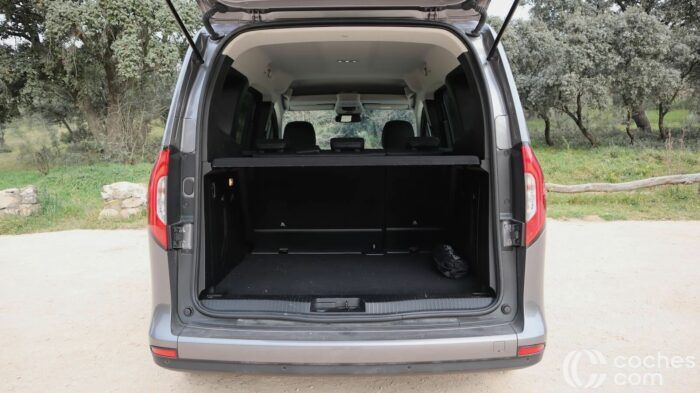 Mercedes Clase T 180 D Prueba Maletero 1 700x393