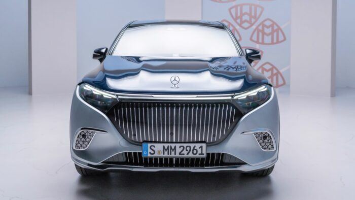 Mercedes Maybach EQS SUV 2023 4 700x394