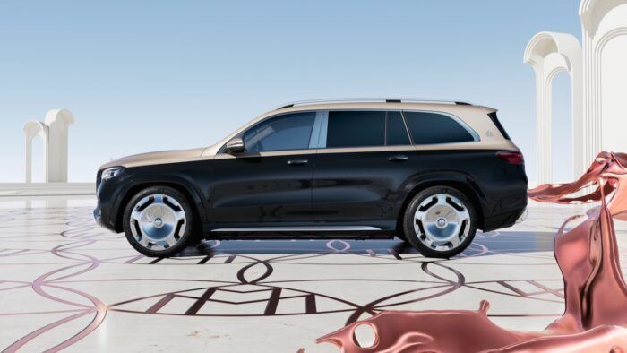 Mercedes Maybach GLS 2023 10 700x394