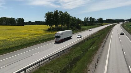 La primera carretera electrificada abrirá en Suecia en 2025