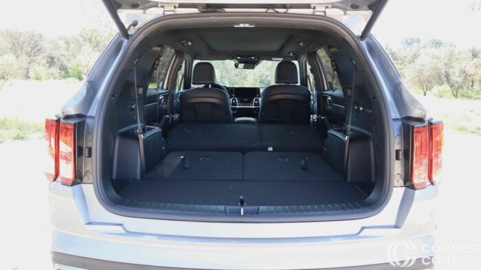 Kia Sorento Black Edition Prueba Maletero 4 700x393