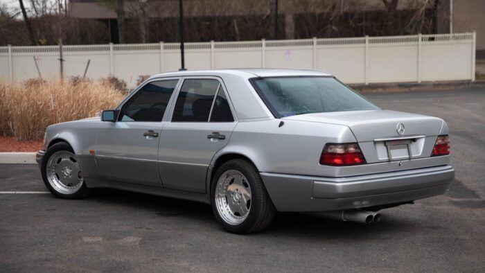 Mercedes E60 AMG 13 700x394