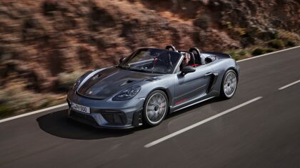 Porsche 718 Spyder RS: oda al motor central en formato descapotable