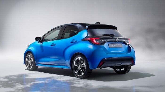 Toyota Yaris Hybrid 130 4 700x394