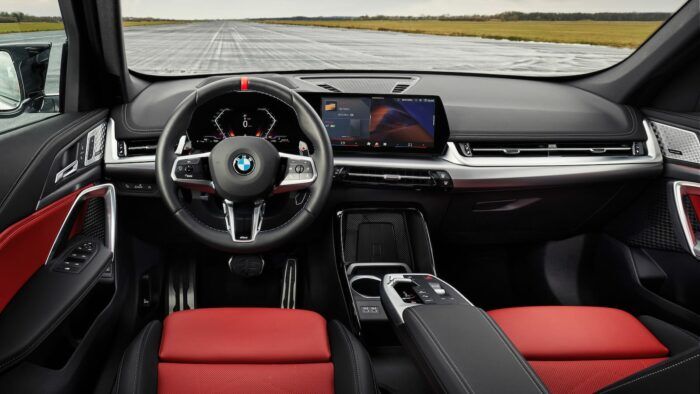 BMW X1 M35i 2023 Interior 8 700x394