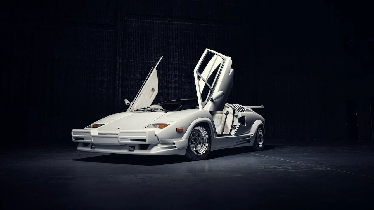 Lamborghini Countach Wall Street 3
