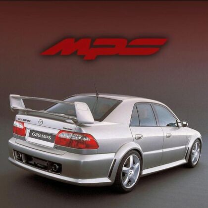 Esta era la respuesta de Mazda al Impreza y al Lancer