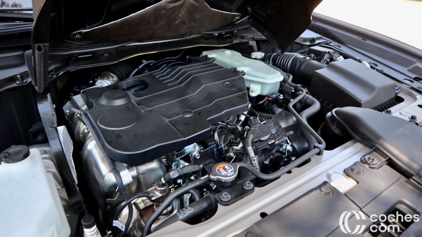 Mazda CX 60 Diesel AWD Takumi Prueba Motor 3