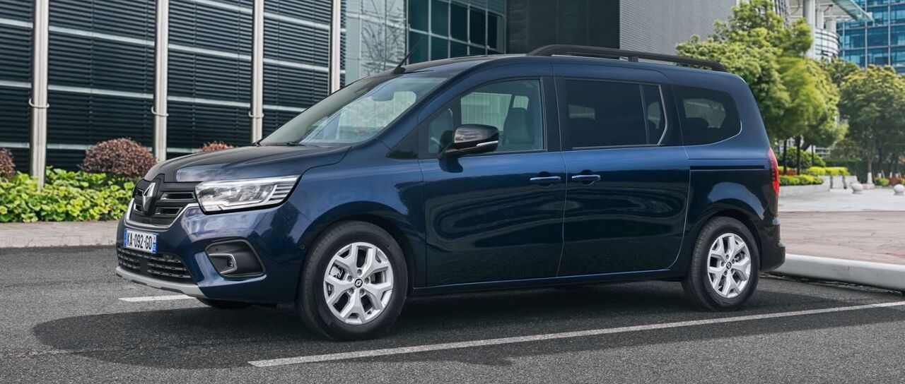 Todas las noticias de coches en un solo portal: Pruebas, fotos, vídeos, informes...