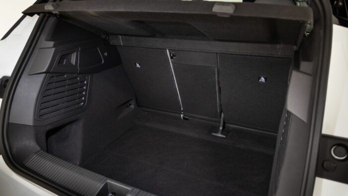 Renault Scenic 2024 Iconic Maletero 1 700x394