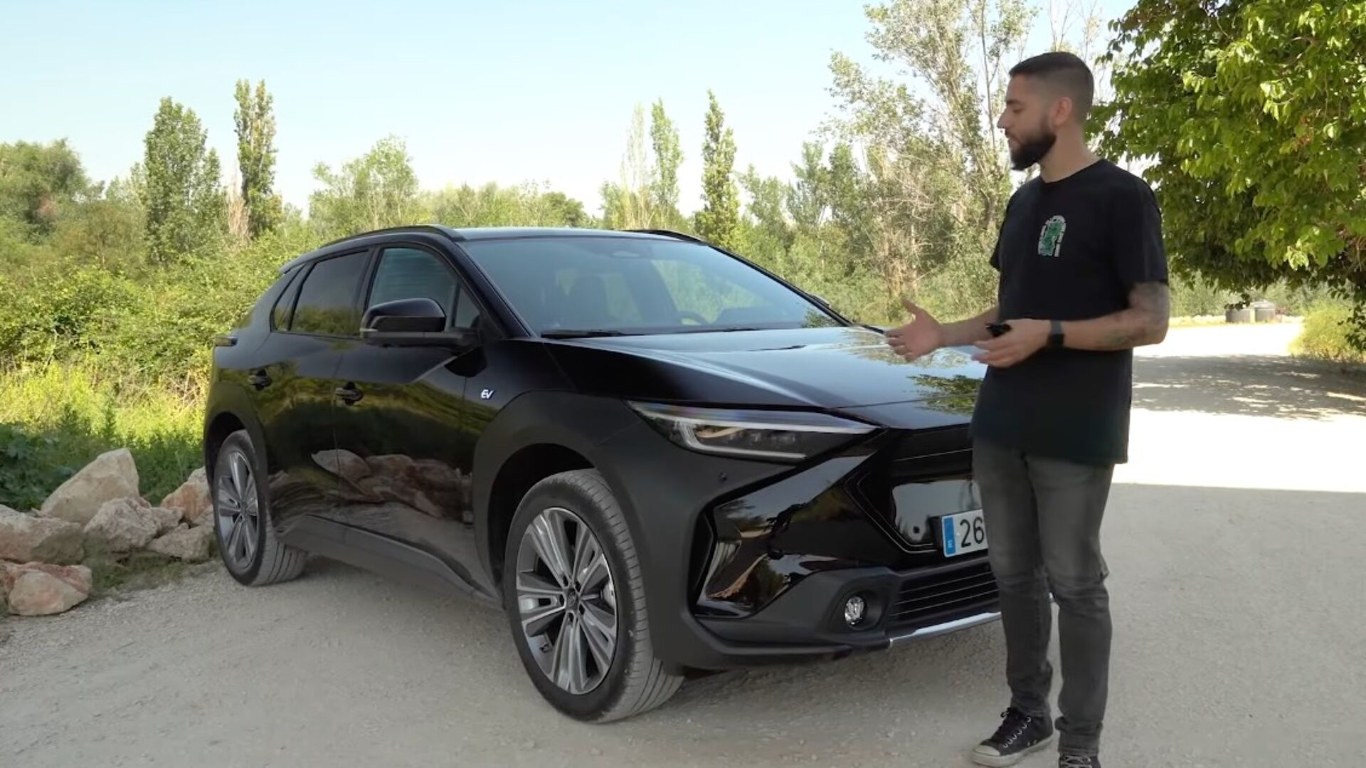 coches.com_video prueba subaru solterra &#8211; 1