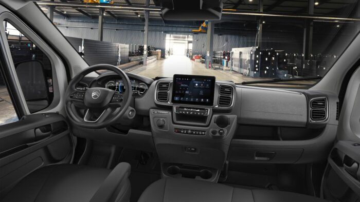 Citroen Jumper 2024 Interior 1 700x394