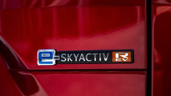 Mazda MX 30 R EV Makoto Prueba Detalle 9 700x394