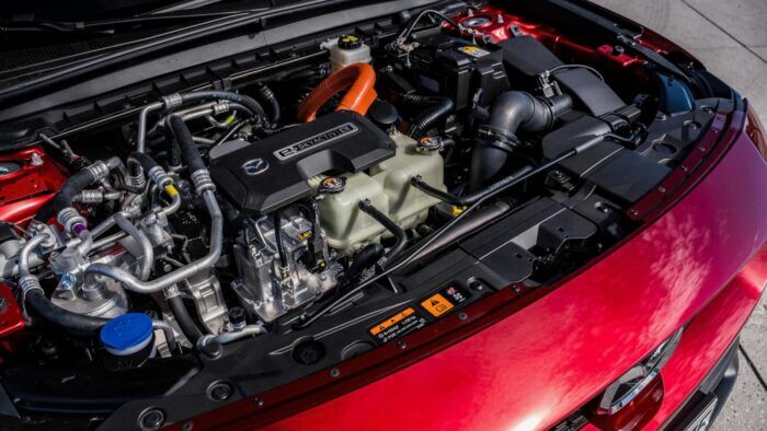 Mazda MX 30 R EV Makoto Prueba Motor 2 700x394