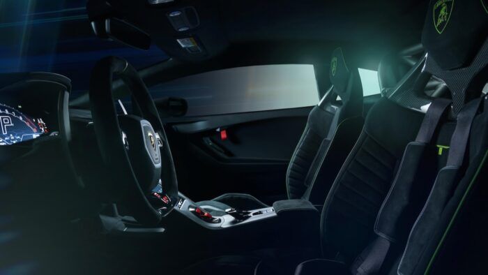 Lamborghini Huracan STO SC 10 Anniversario 7 700x394