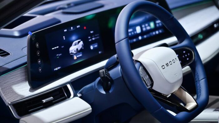Omoda 5 EV 2024 Interior 1 700x394