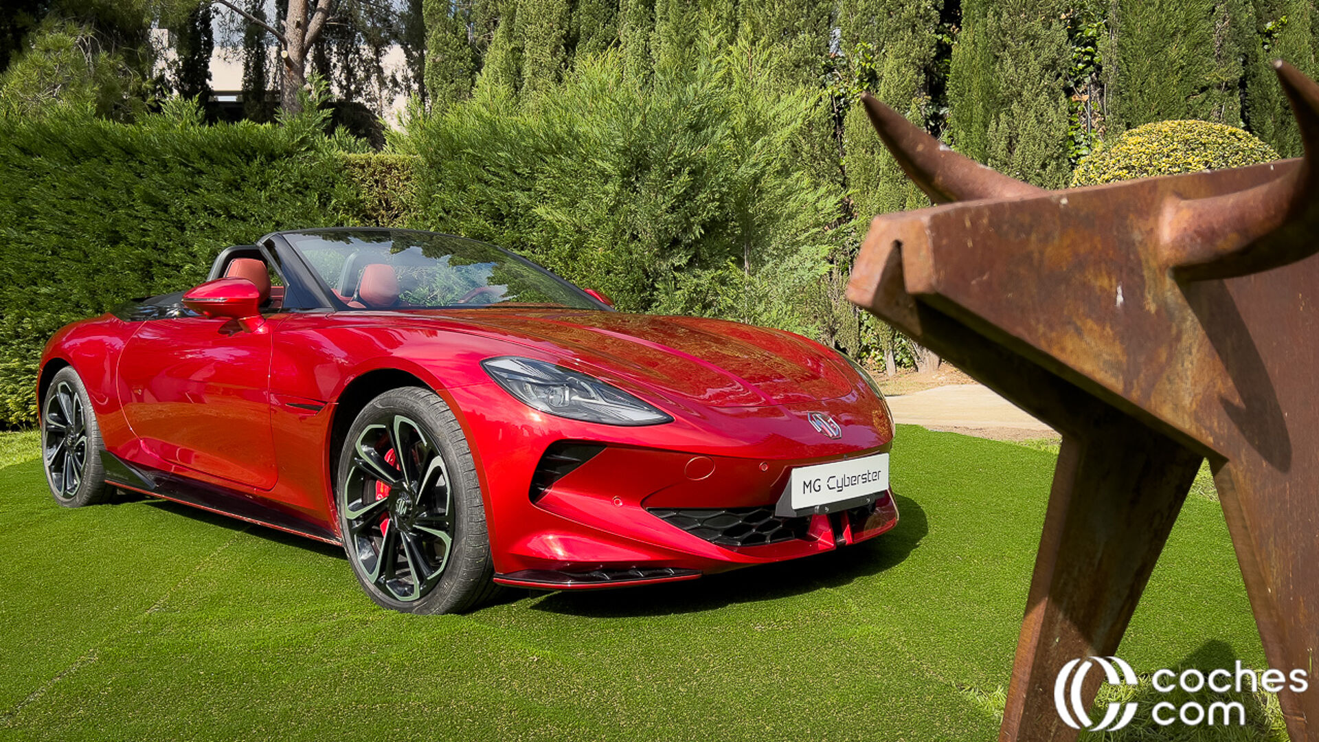 coches.com_MG Cyberster presentacion oficial-07