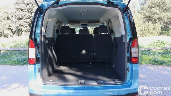 Ford Grand Tourneo Connect Prueba Maletero 1 700x393