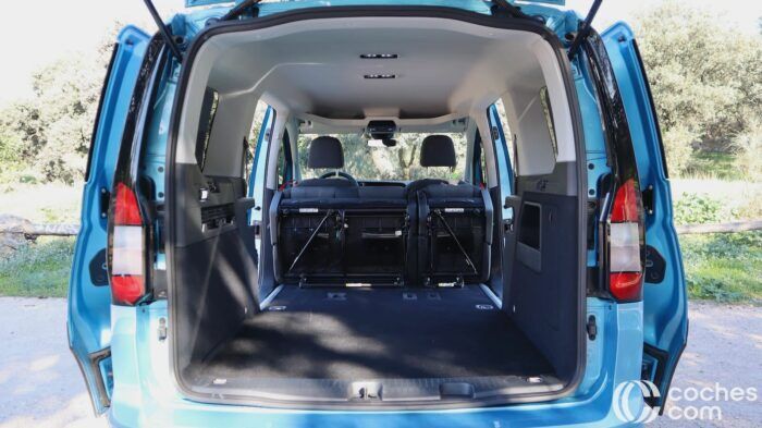 Ford Grand Tourneo Connect Prueba Maletero 8 700x393