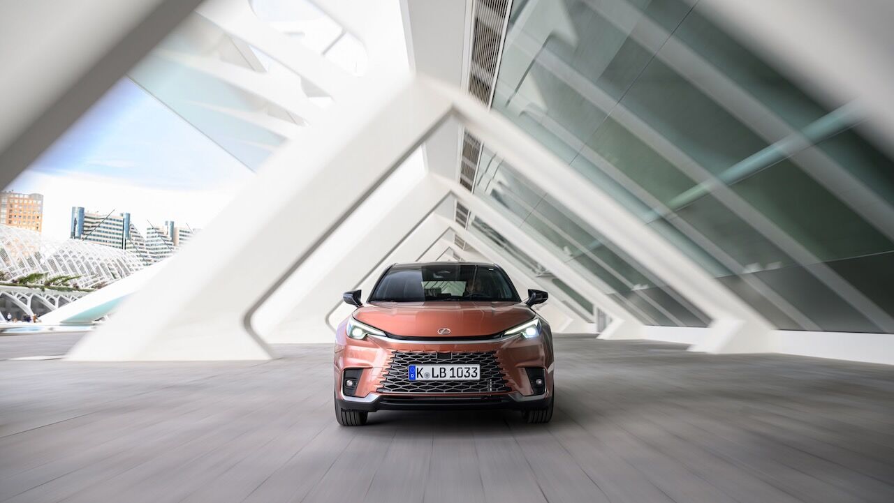 Lexus LBX Contacto 11