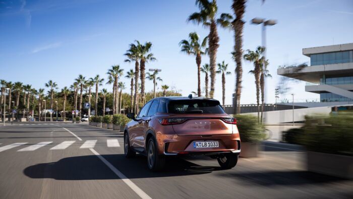 Lexus LBX Contacto 18 700x394