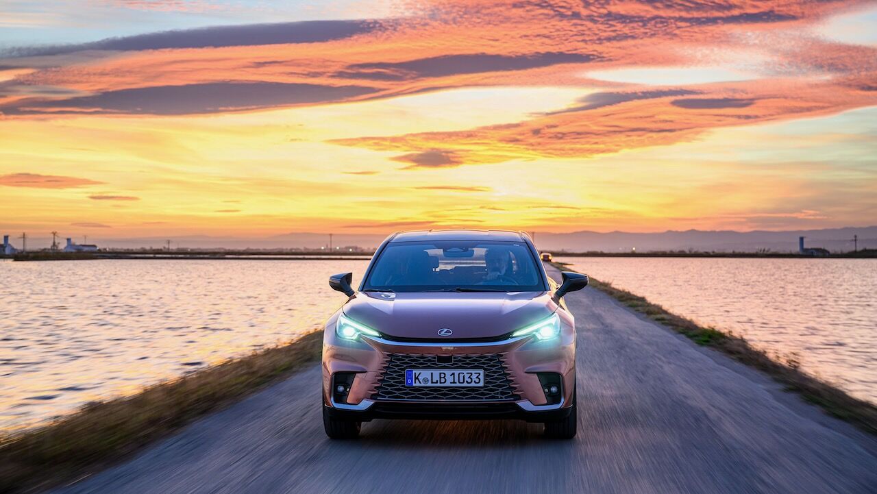 Lexus LBX Contacto 19