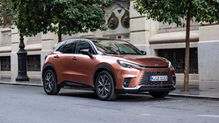 Lexus LBX Contacto 24 700x394