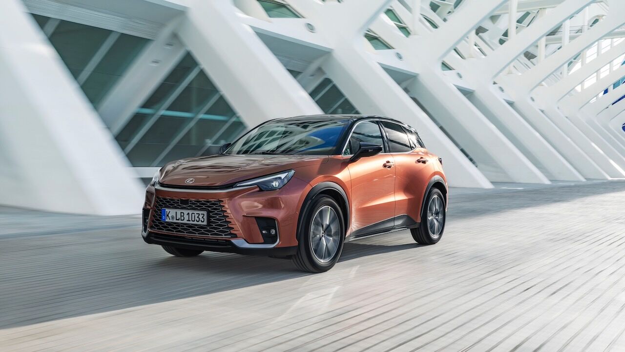 Lexus LBX Contacto 38