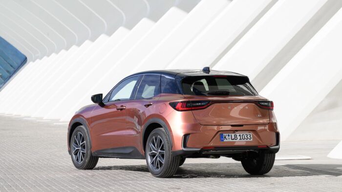 Lexus LBX Contacto 8 700x394