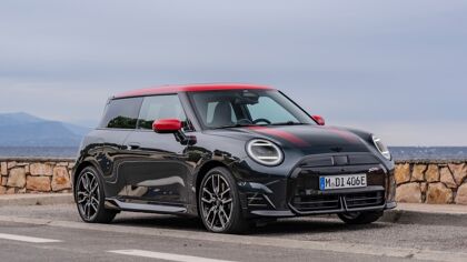John Cooper Works parece, MINI Cooper SE eléctrico es