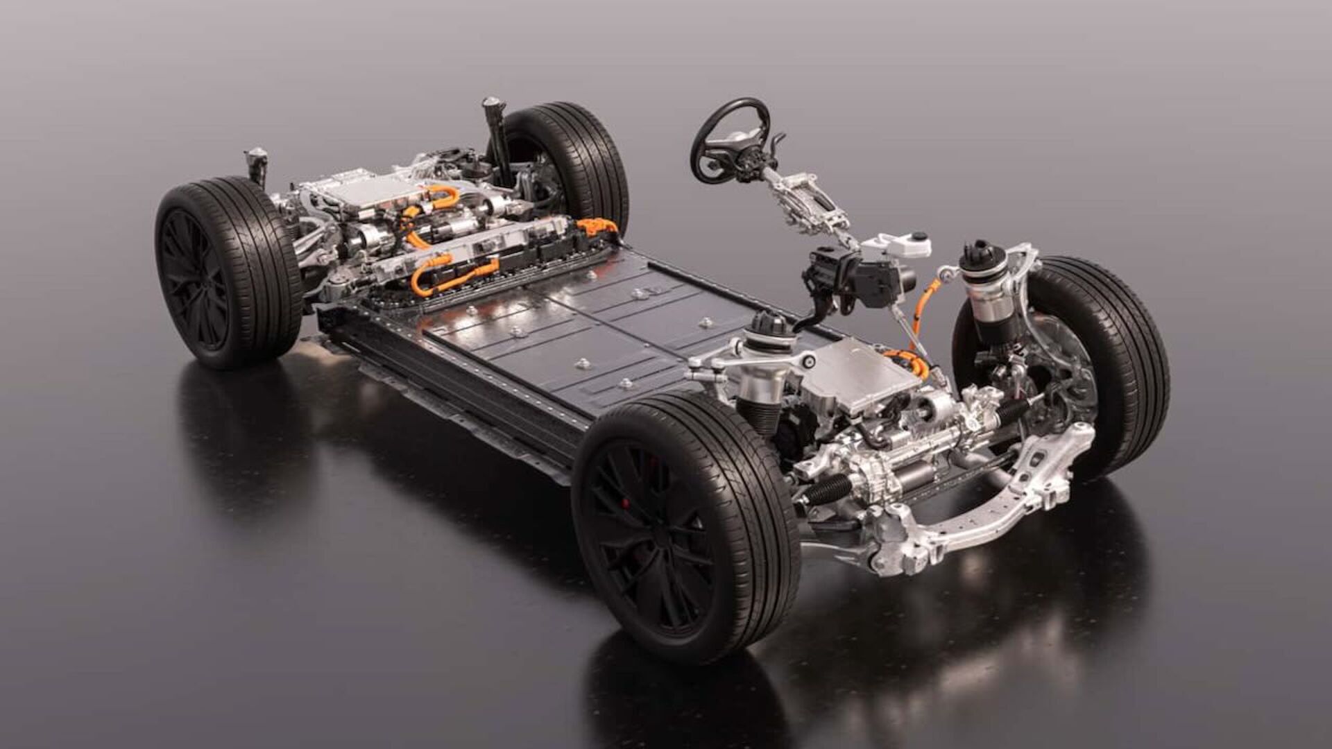 Diferencias entre los coches eléctricos de 400 V y 800 V: ¿que tecnología es mejor?