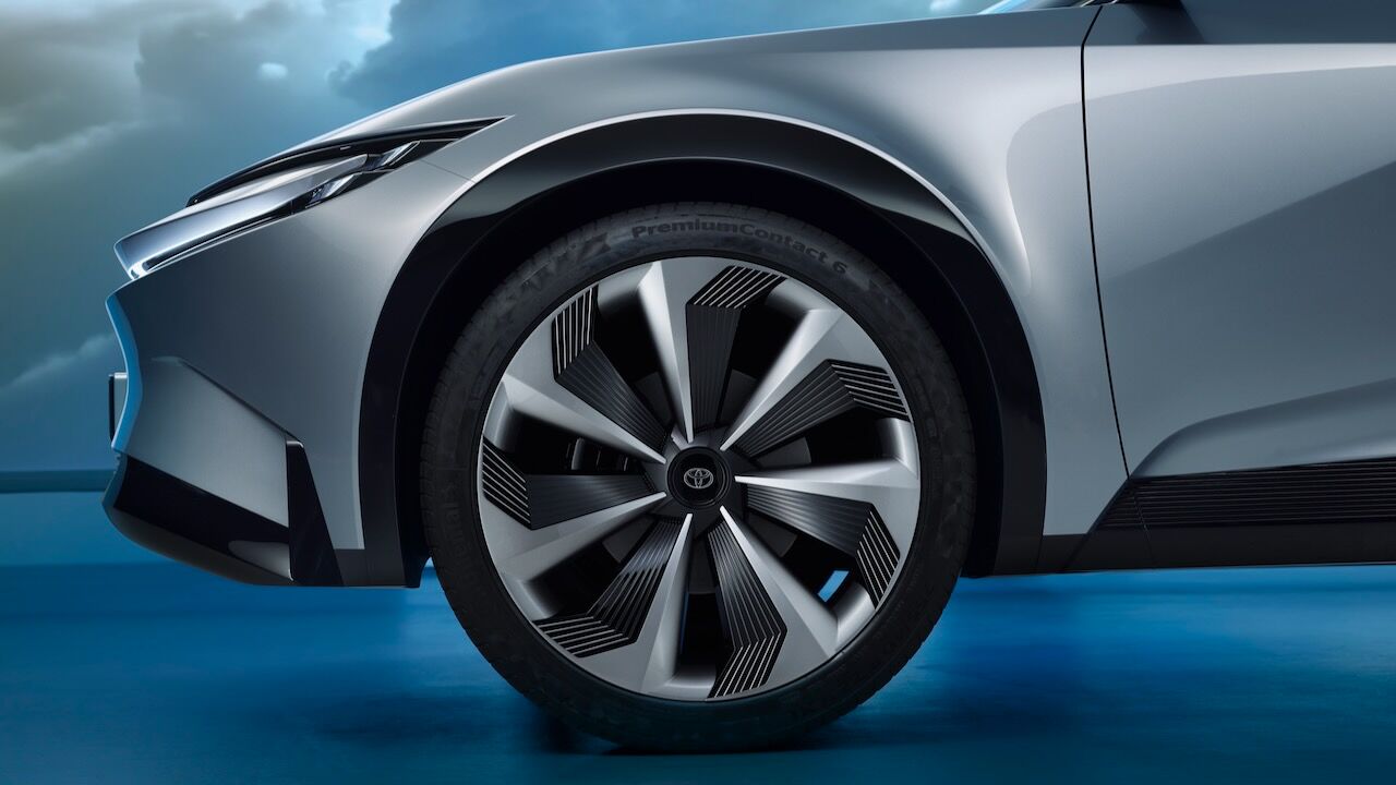 Toyota Sport Crossover Concept 6