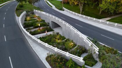 De botellas a puentes: hormigón a base de vidrio para cruces más ecológicos