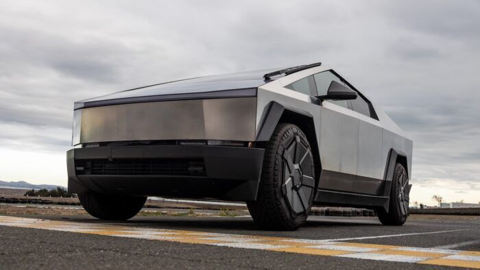 Tesla Cybertruck 1 700x394