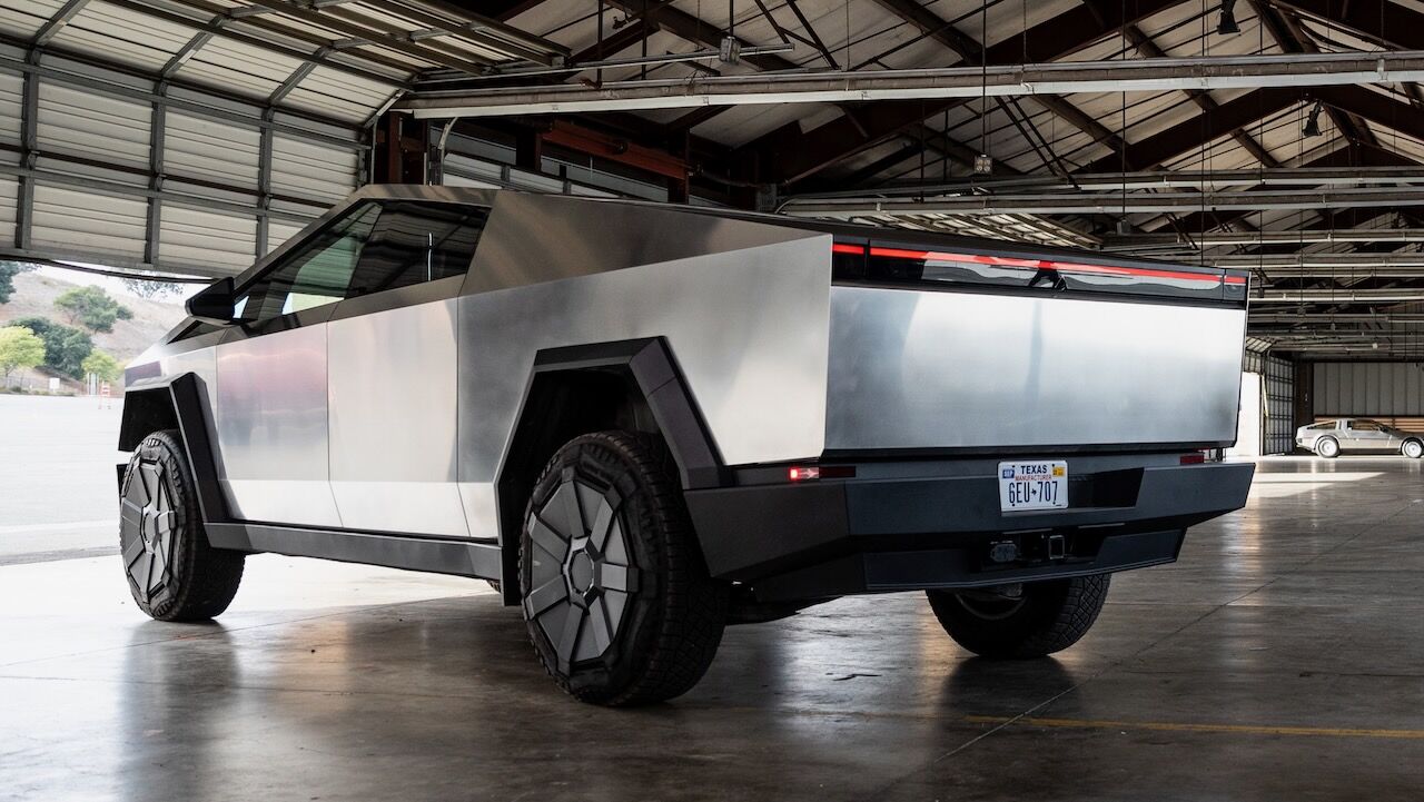 Tesla Cybertruck 3