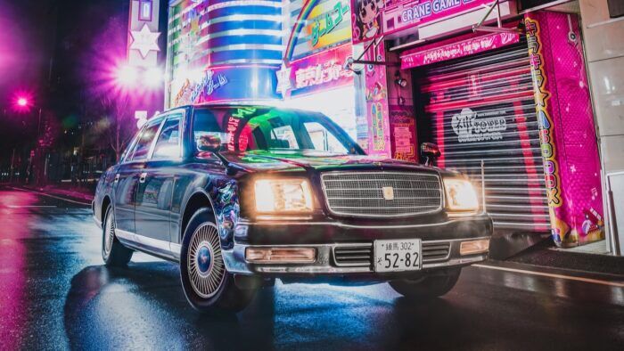 Toyota Century V12 3 700x394